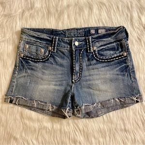 Women’s Denim Distressed Style Miss Me Shorts Size 27